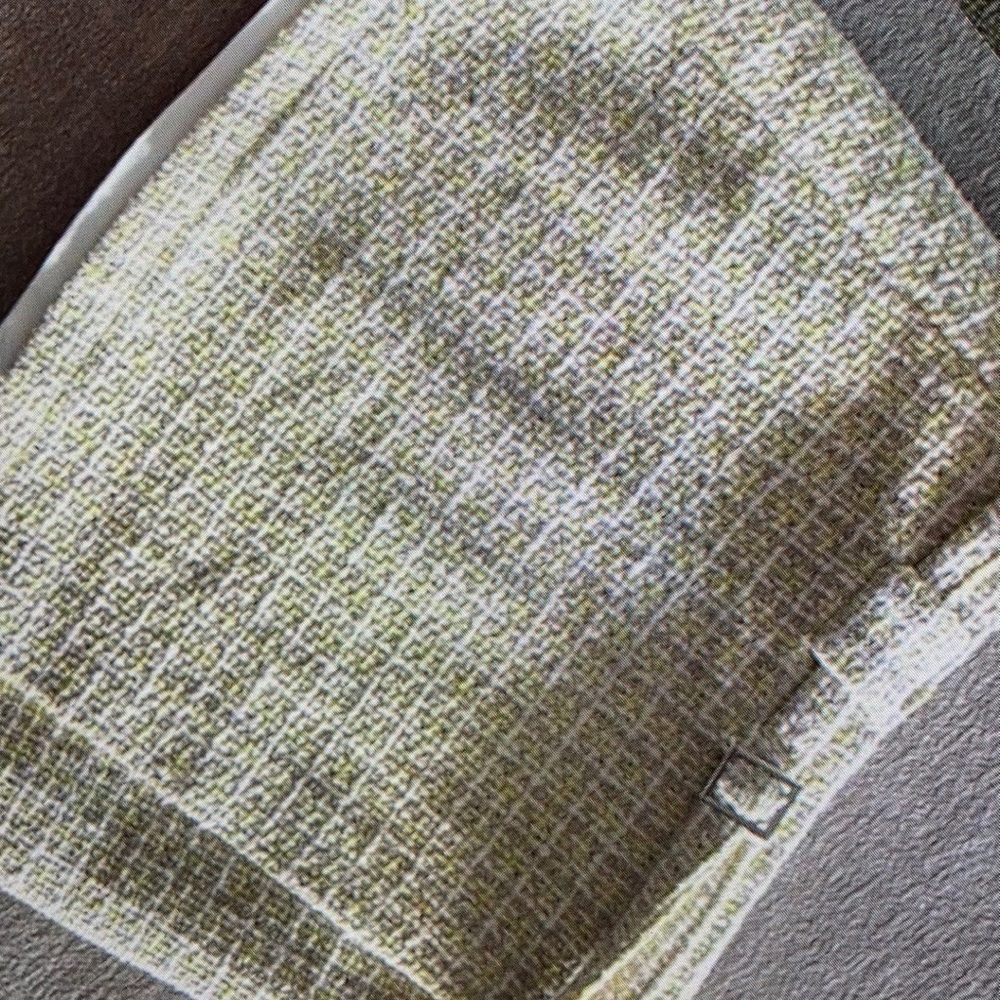 Cream design elegant tweed skorts